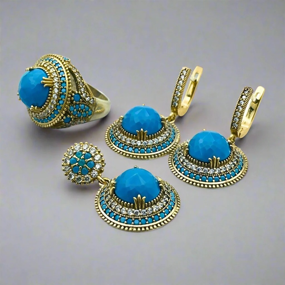 Elegant Gold and Blue Jewelry Set